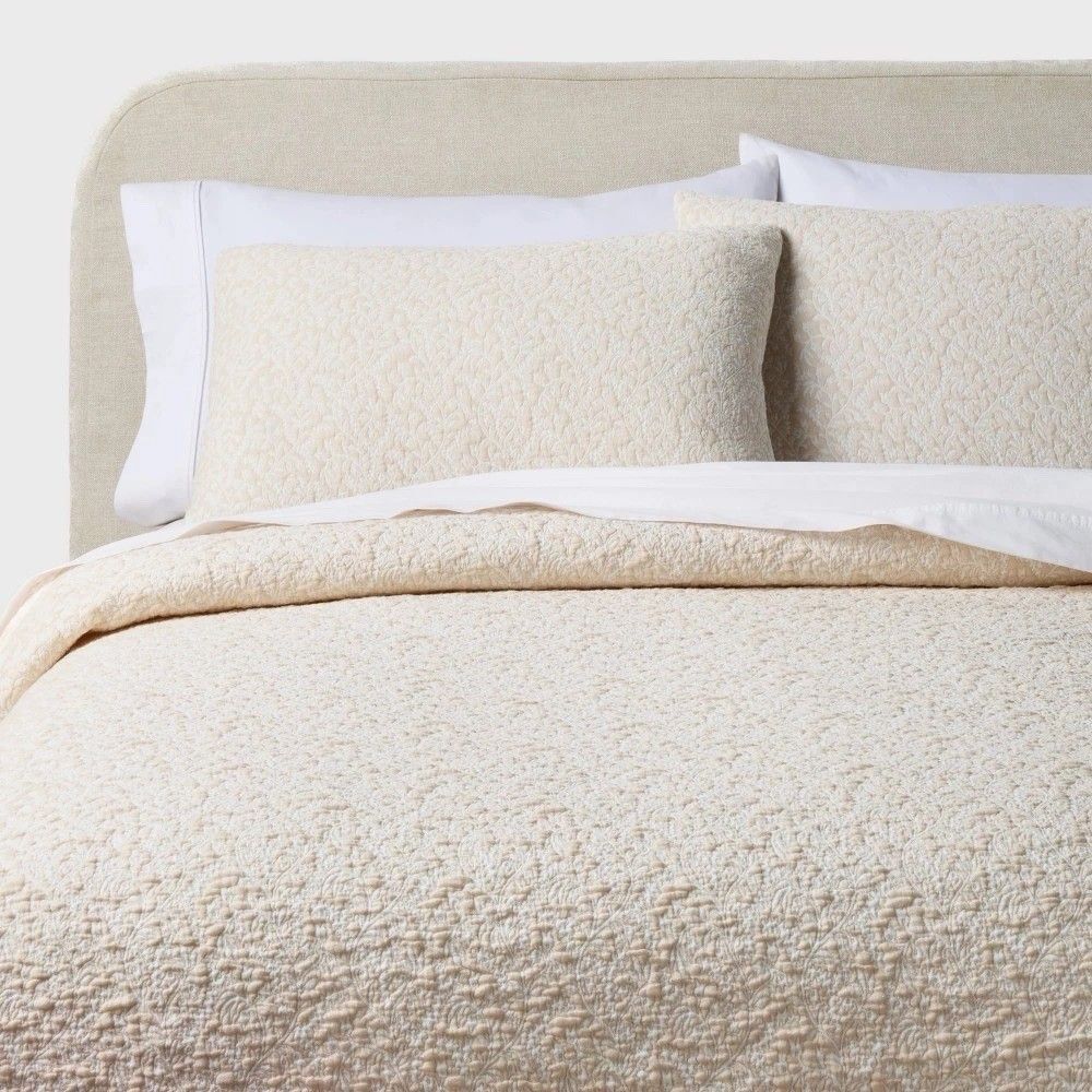 Threshold 3pc King Matelasse Quilt Shams Set Vine Floral Natural Bedding New